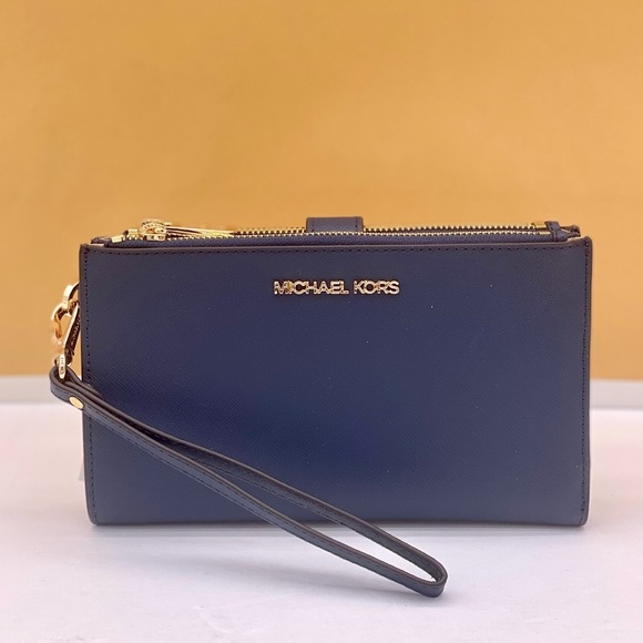 Michael Kors DoubleZip Wallet
Wristlet Navy - Picture 4 of 14